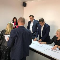 Сьогодні (24.09.2019) Кваліфікаційна палата КДКА Київської області приймає письмову частину іспиту.