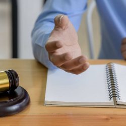 Спір про захист честі, гідності та ділової репутації не може використовуватися для спростування набуття особою статусу підозрюваного