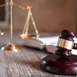 За загальним правилом право змінити та/або доповнити апеляційну скаргу у кримінальному провадженні має особа, яка її подала. Та існують винятки